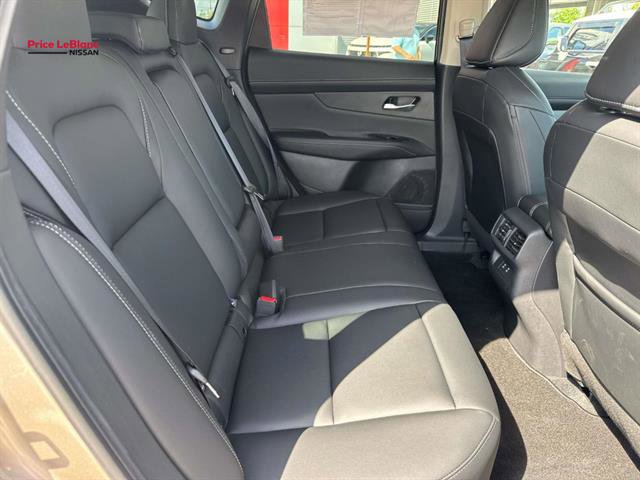 Used 2025 Nissan Murano SL w/ Cargo Package image 18