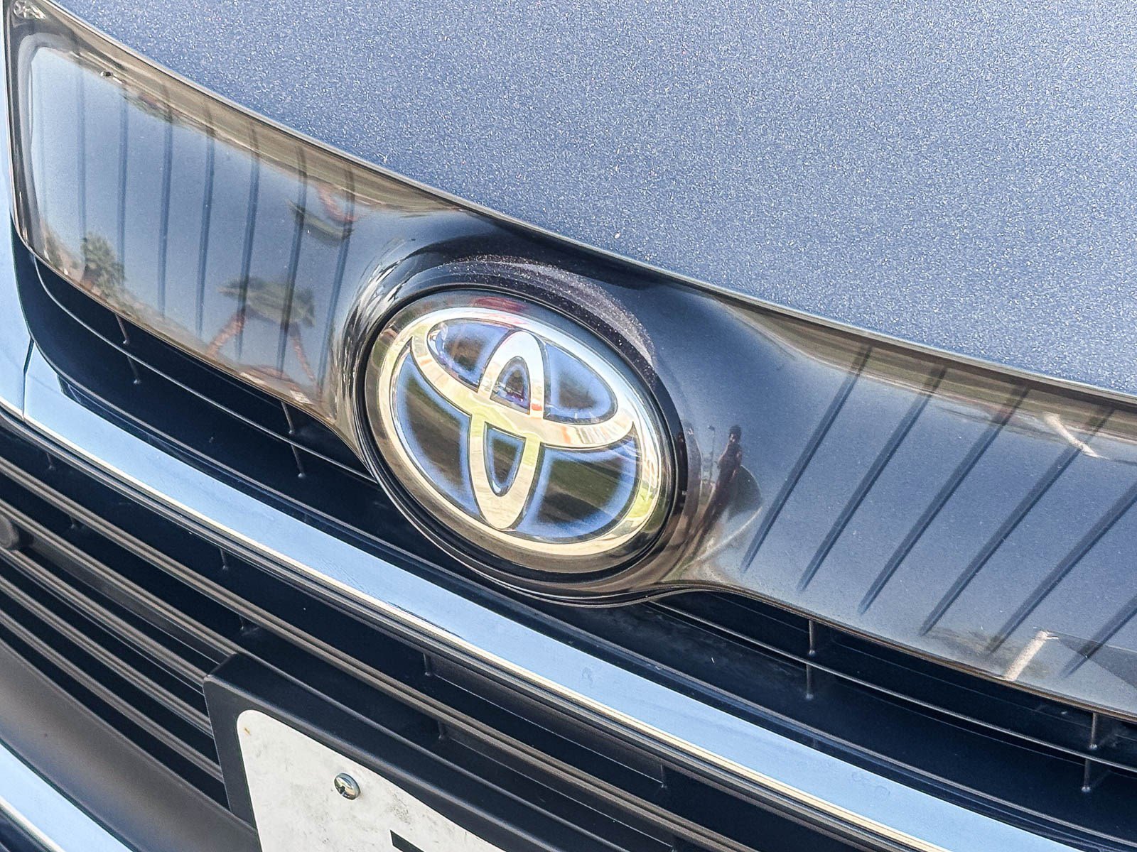 Certified 2023 Toyota Venza XLE image 10