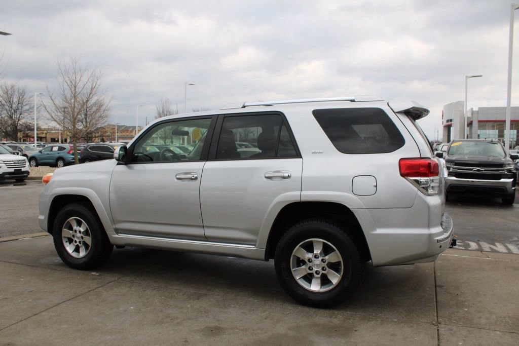 Used 2013 Toyota 4Runner SR5 image 4