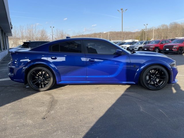 Used 2022 Dodge Charger SRT Hellcat w/ Harman/Kardon Audio Group image 4