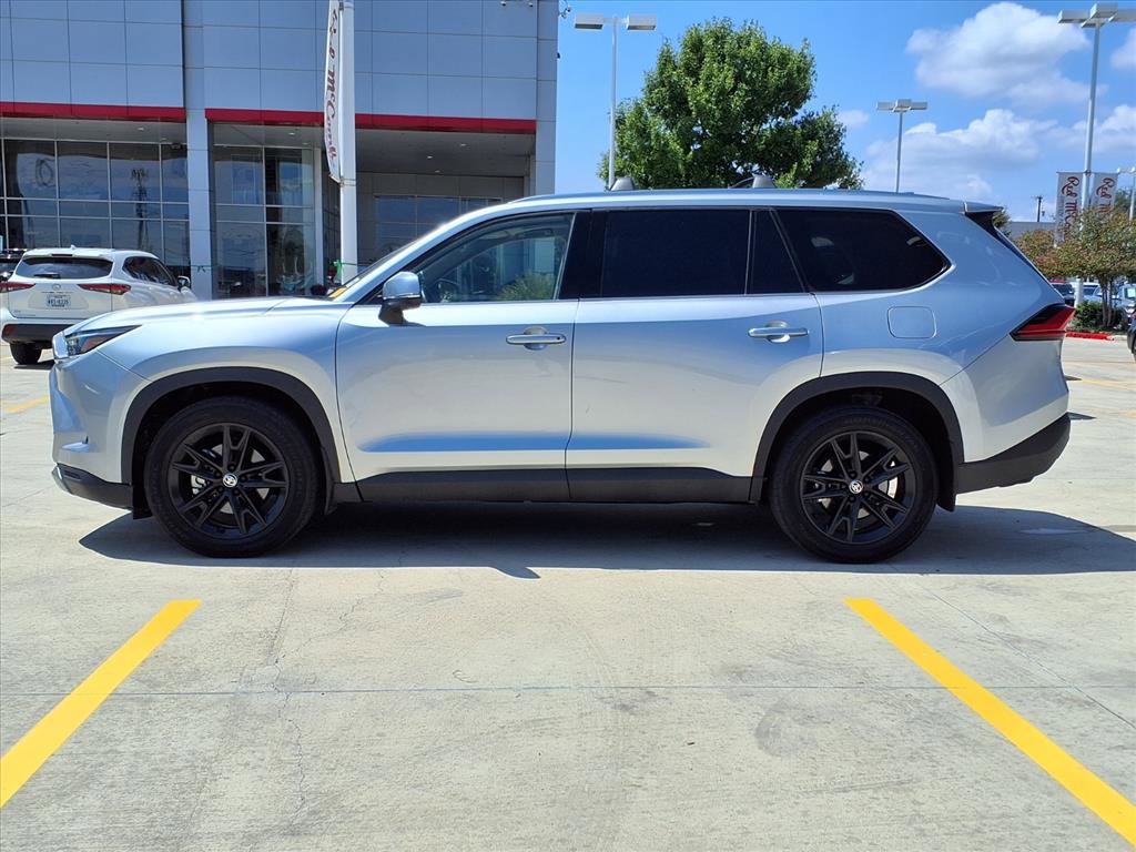 Used 2024 Toyota Grand Highlander Limited image 8