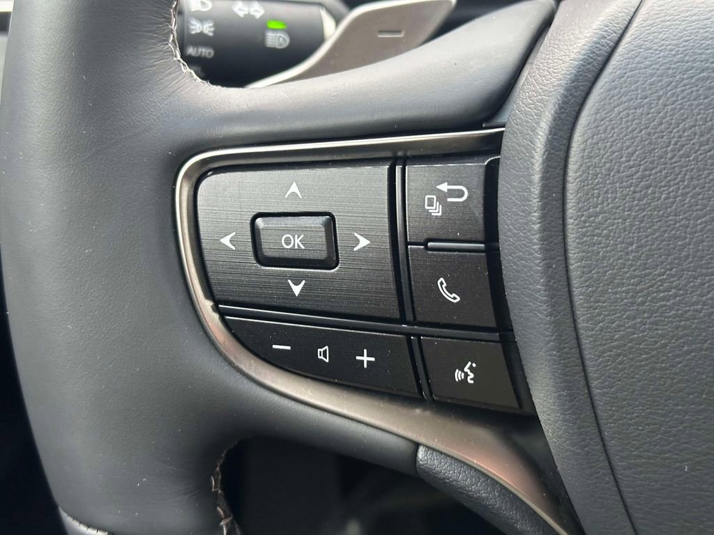 Certified 2021 Lexus ES 350 w/ Premium Package image 22