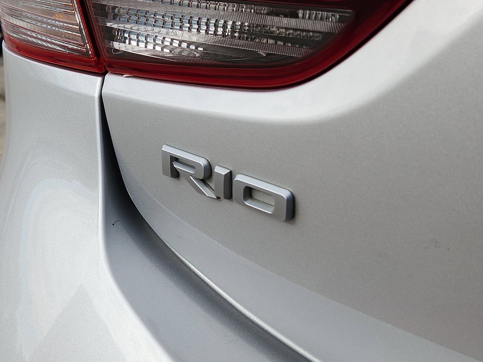 Used 2023 Kia Rio S w/ Technology Package image 10