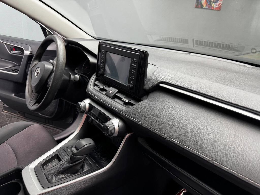 Used 2019 Toyota RAV4 XLE image 54