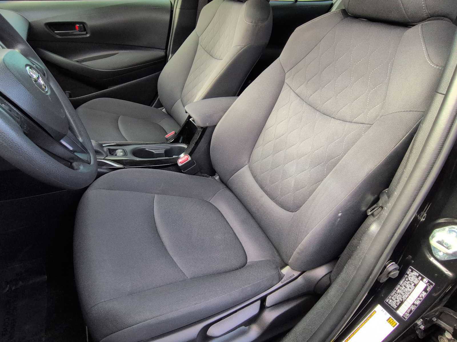 Used 2022 Toyota Corolla LE image 15