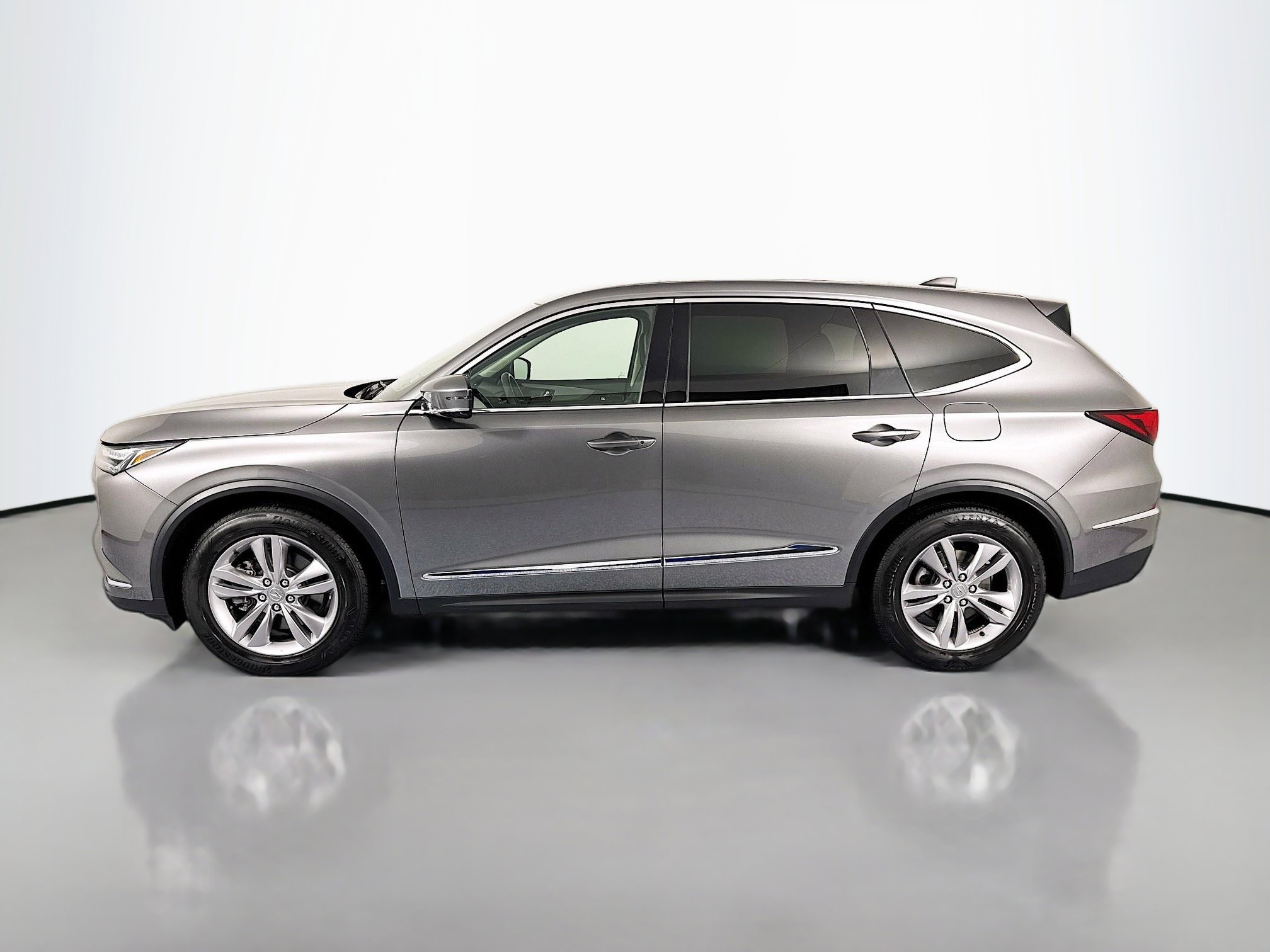 Used 2023 Acura MDX FWD image 8