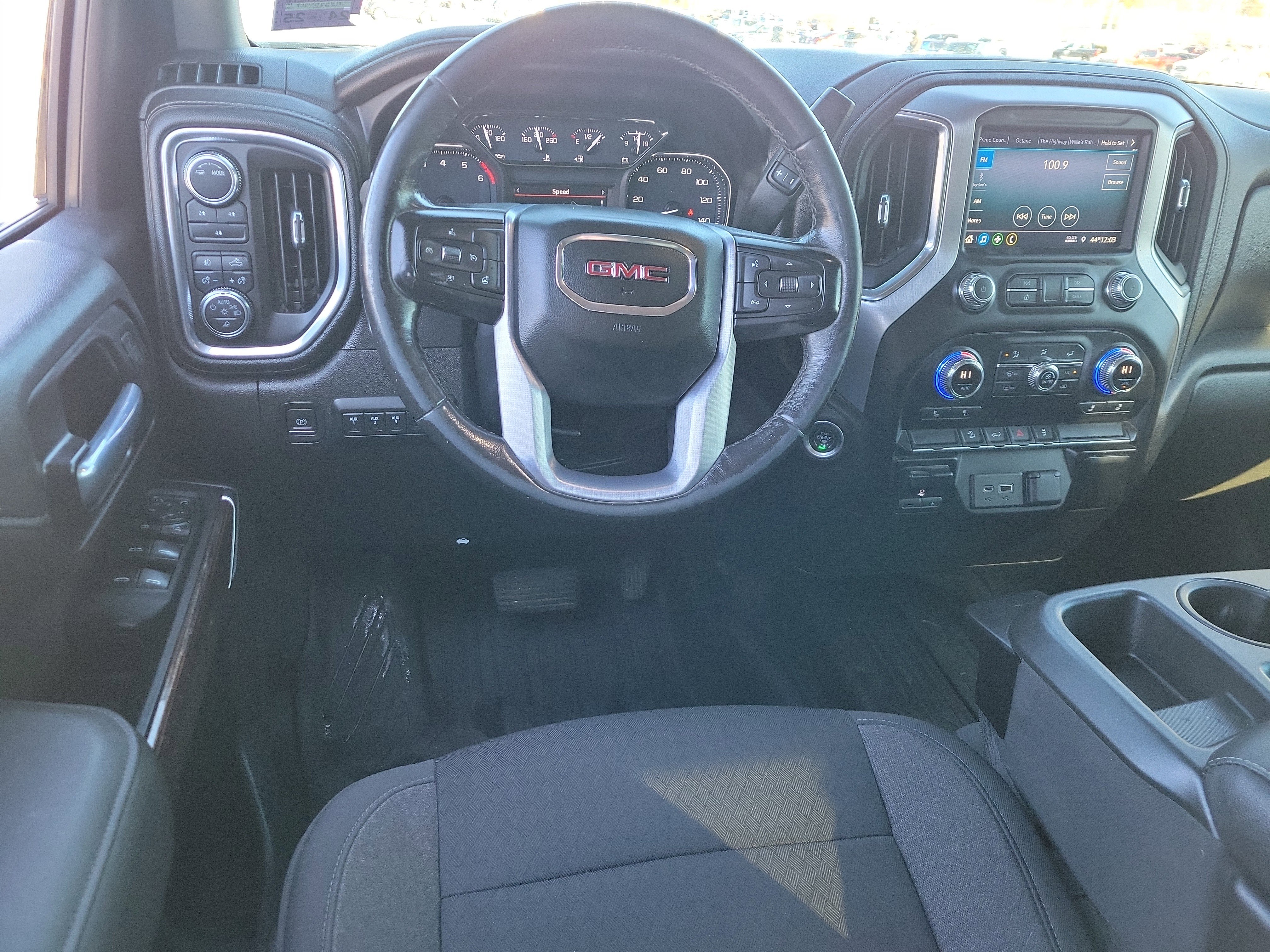 Used 2022 GMC Sierra 2500 SLE w/ SLE Value Package; image 19