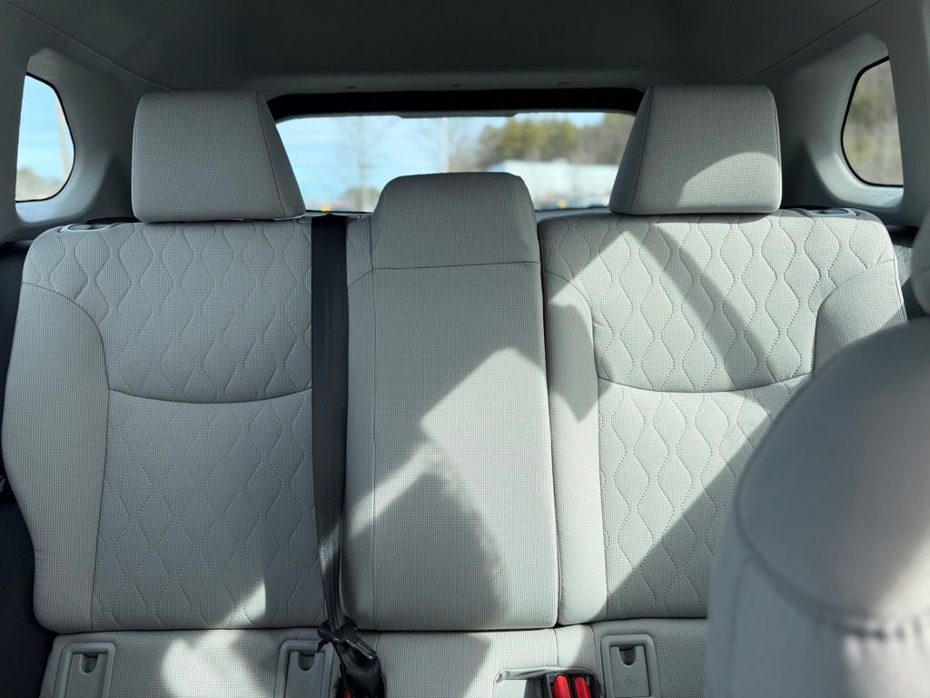 Used 2026 Toyota Corolla Cross L image 22