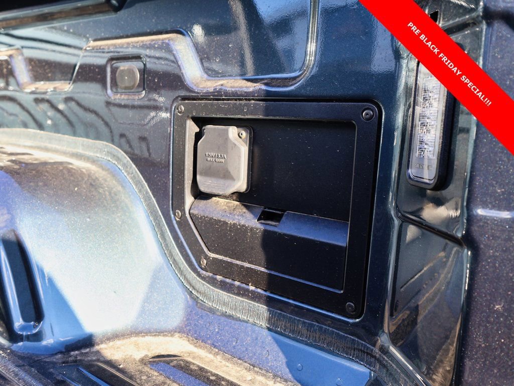 New 2026 GMC Sierra EV Elevation image 12