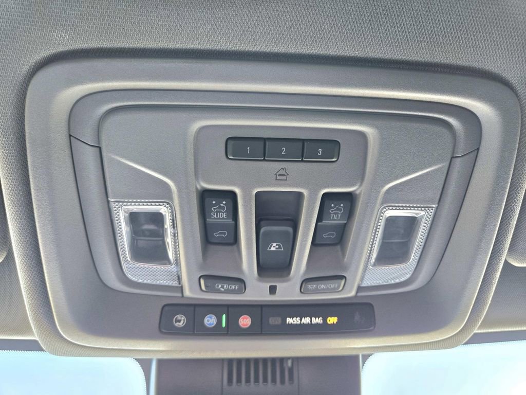 Used 2022 Chevrolet Silverado 1500 LT Trail Boss w/ LT Trail Boss Premium Package AWD/4WD image 36