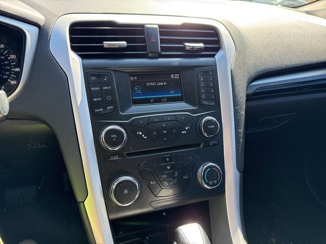 Used 2015 Ford Fusion SE w/ Equipment Group 201A image 24