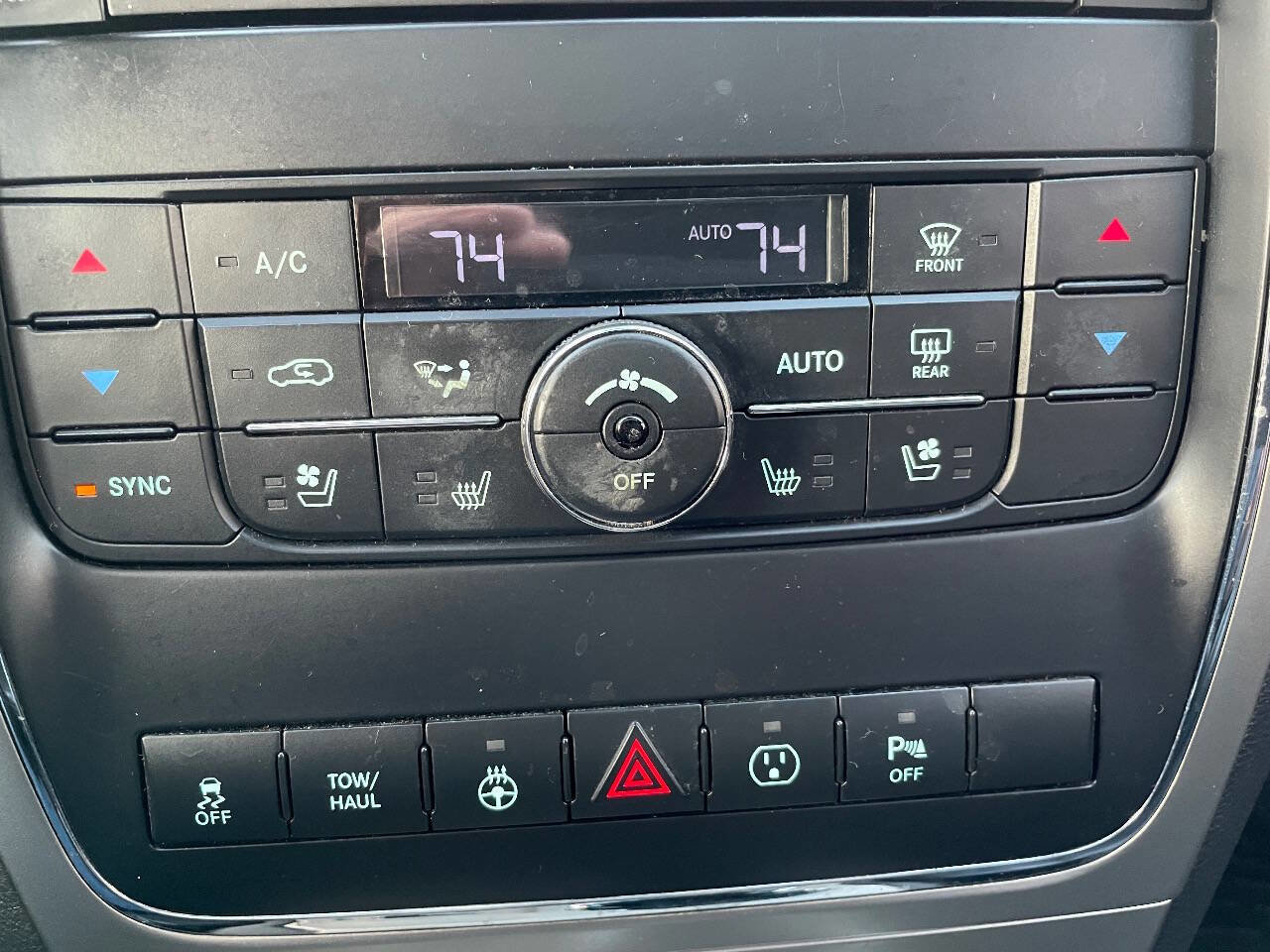 Used 2013 Jeep Grand Cherokee Limited w/ Advance Technology Group image 23