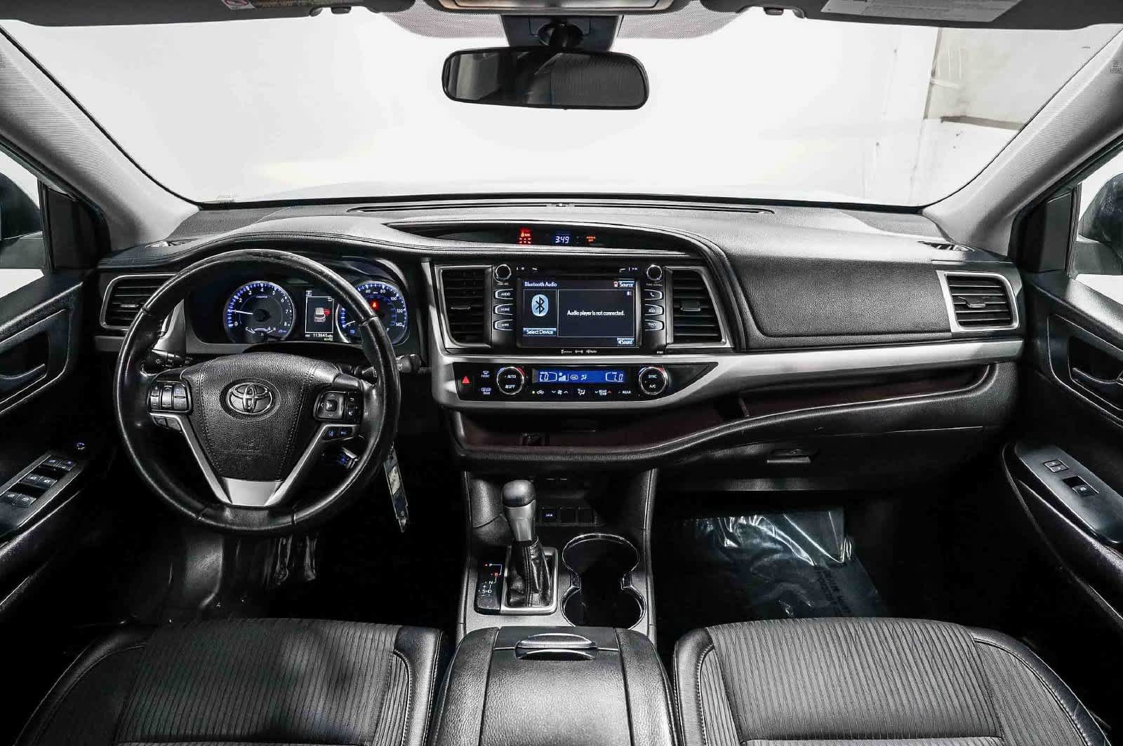 Certified 2019 Toyota Highlander Plus FWD image 13