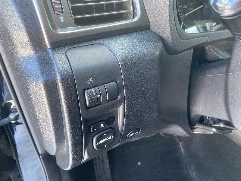 Used 2012 Subaru Forester 2.5X Limited image 11