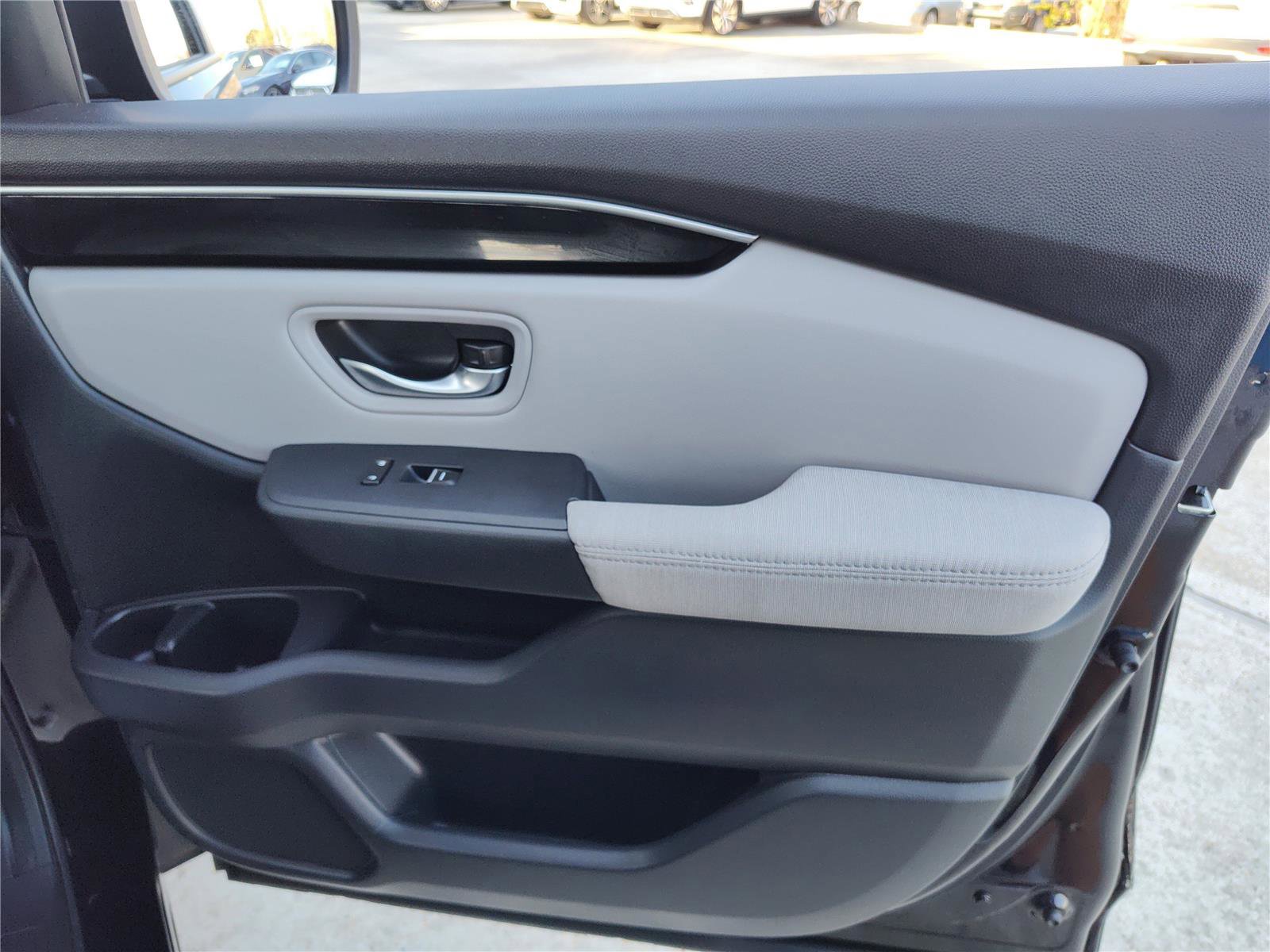 Used 2023 Honda Pilot LX image 21