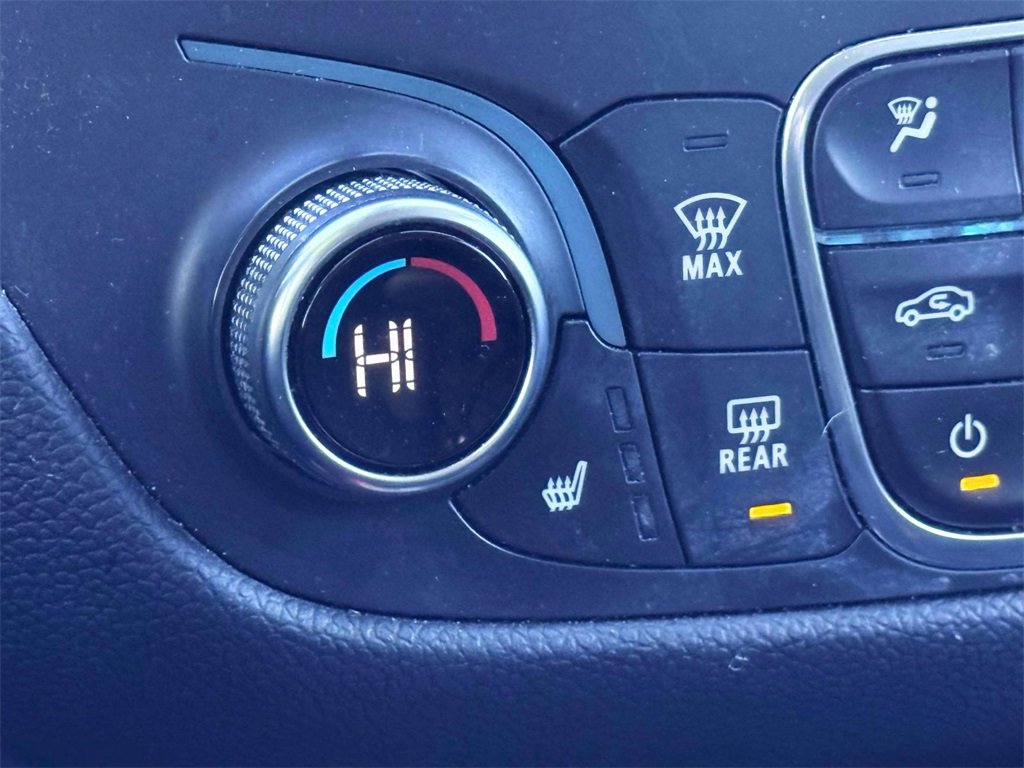 Used 2019 Chevrolet Equinox LT w/ Driver Convenience Package image 22