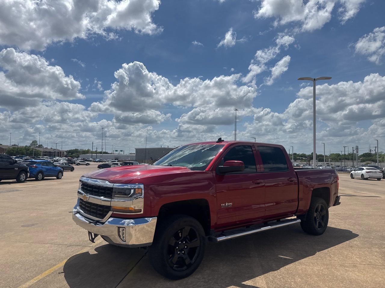 Used 2018 Chevrolet Silverado 1500 LT w/ Texas Edition image 10