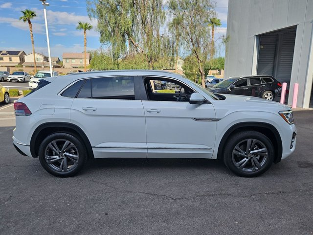 Used 2024 Volkswagen Atlas Cross Sport SEL R-Line AWD/4WD video 4