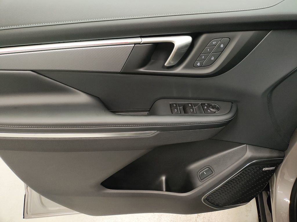 New 2026 Buick Enclave Sport Touring w/ Power Package image 27