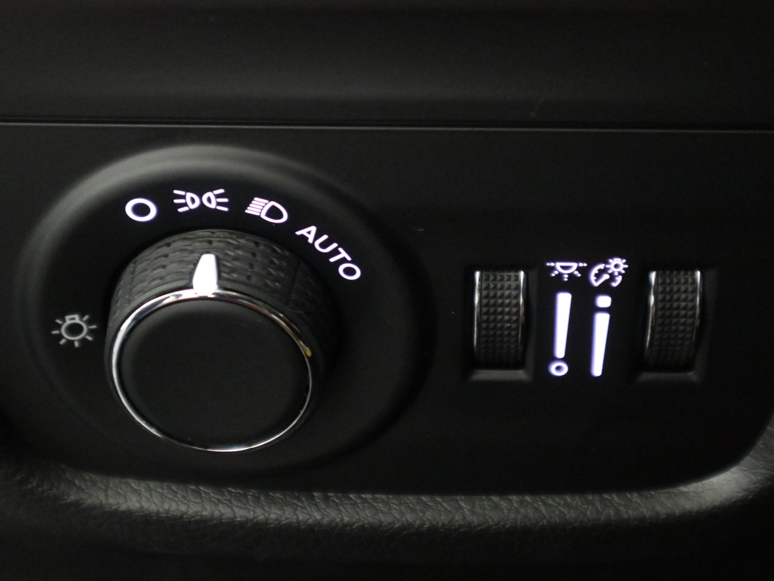 New 2026 Jeep Grand Cherokee Altitude AWD/4WD image 32