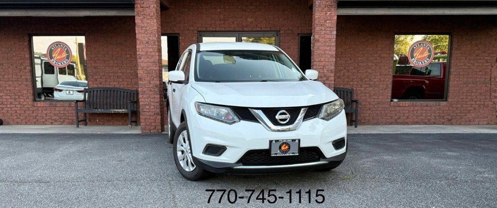 Used 2016 Nissan Rogue S w/ S Family Package image 1