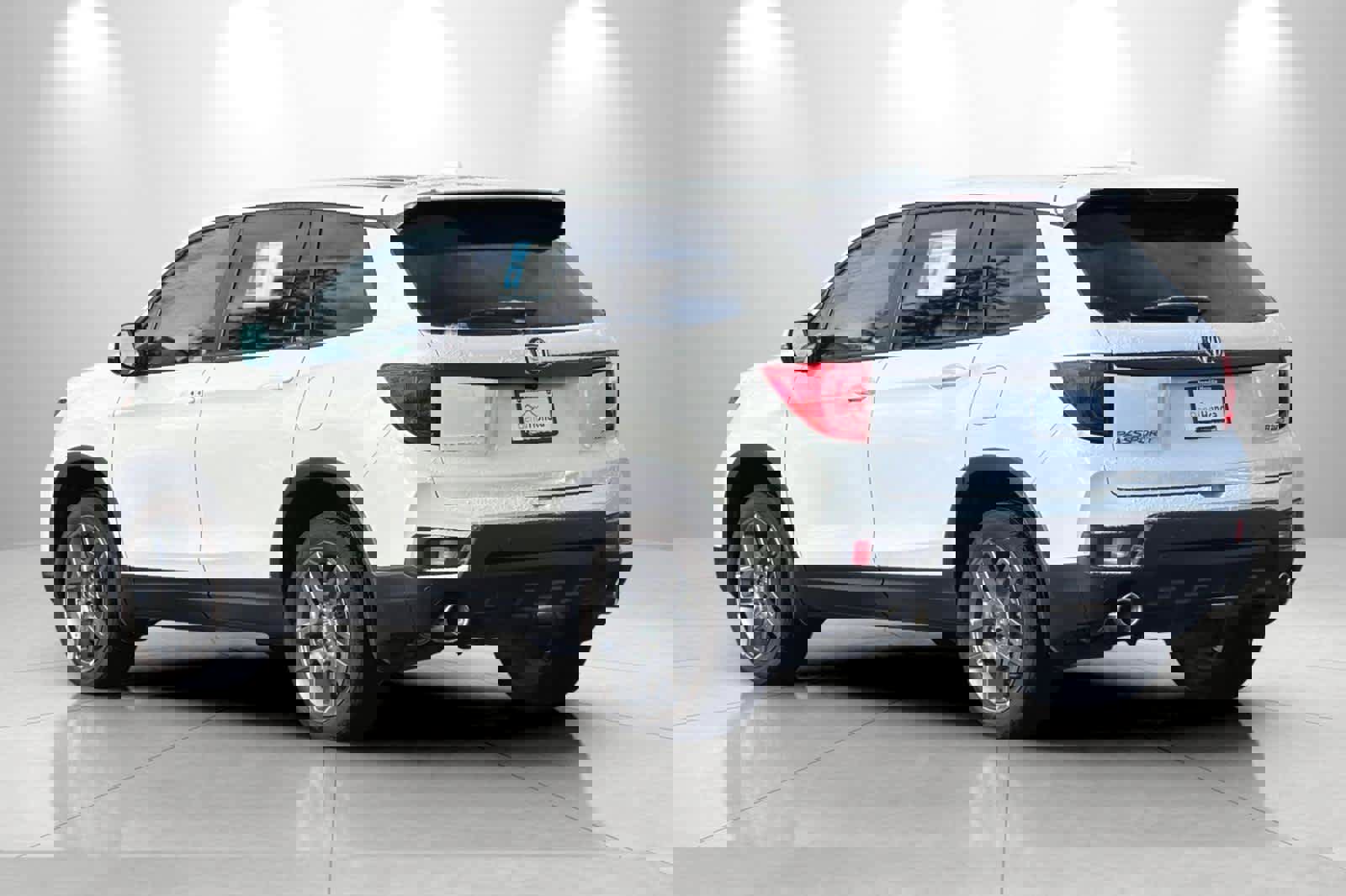 Used 2023 Honda Passport EX-L image 6