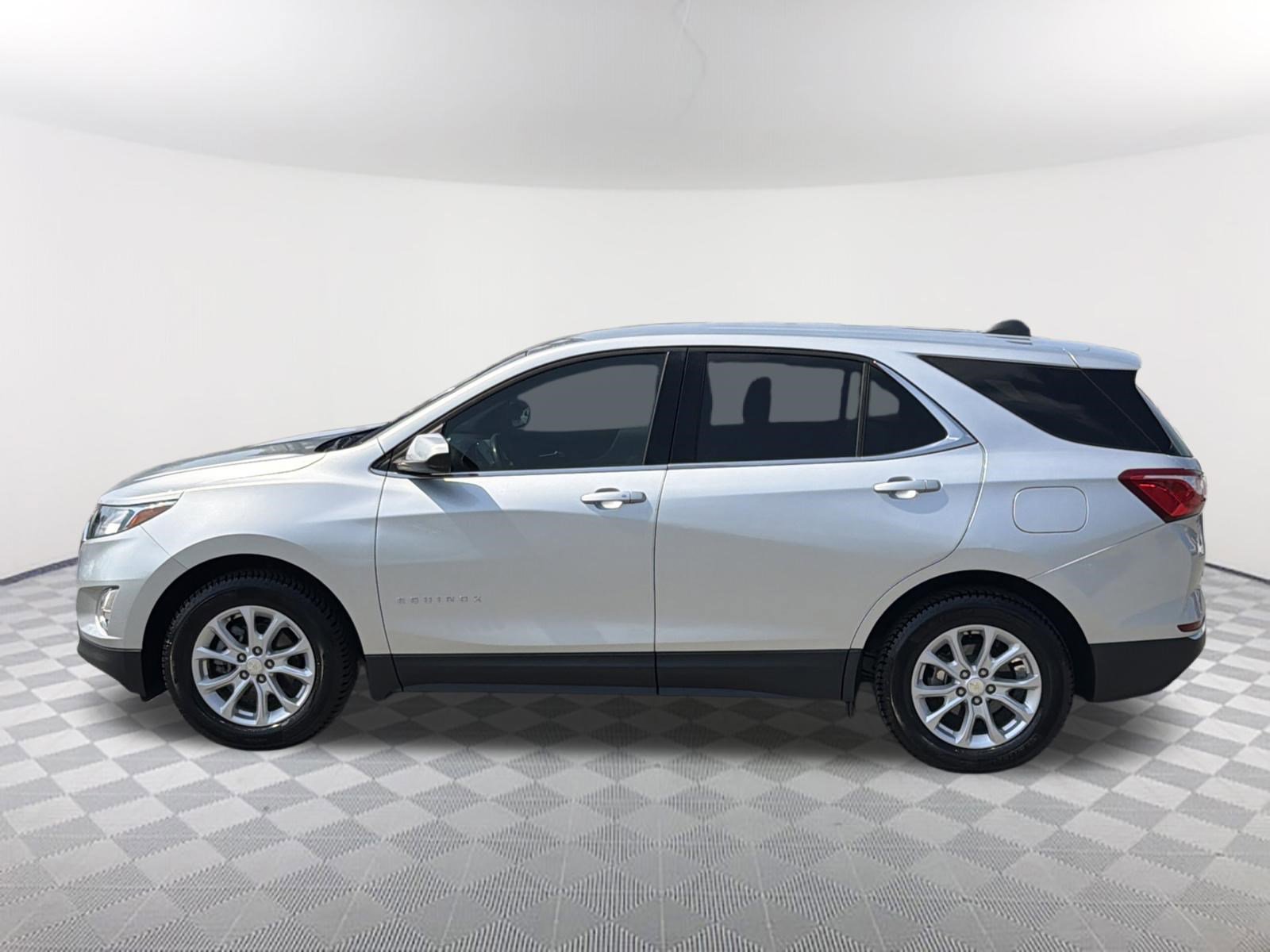 Used 2020 Chevrolet Equinox LT FWD image 9