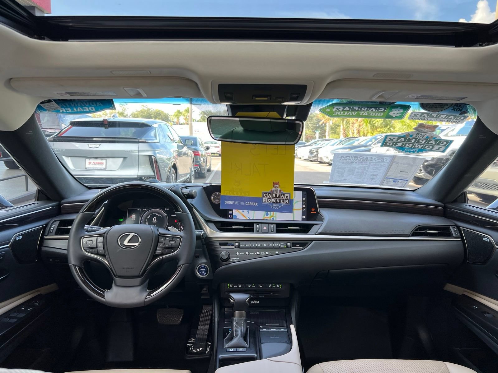 Used 2019 Lexus ES 300h Ultra Luxury w/ Accessory Package 2 FWD image 64