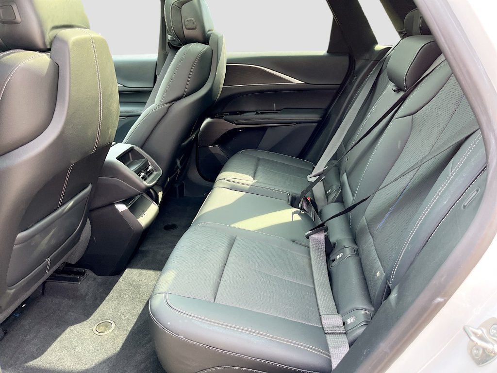 Used 2025 Cadillac Lyriq Sport RWD image 25