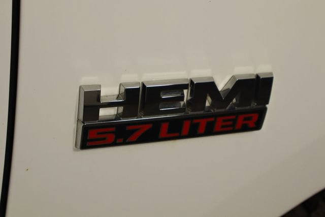 Used 2019 RAM 1500 Classic SLT AWD/4WD image 42