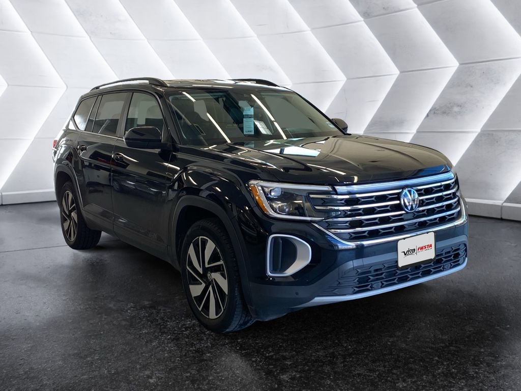 Used 2024 Volkswagen Atlas SE image 1