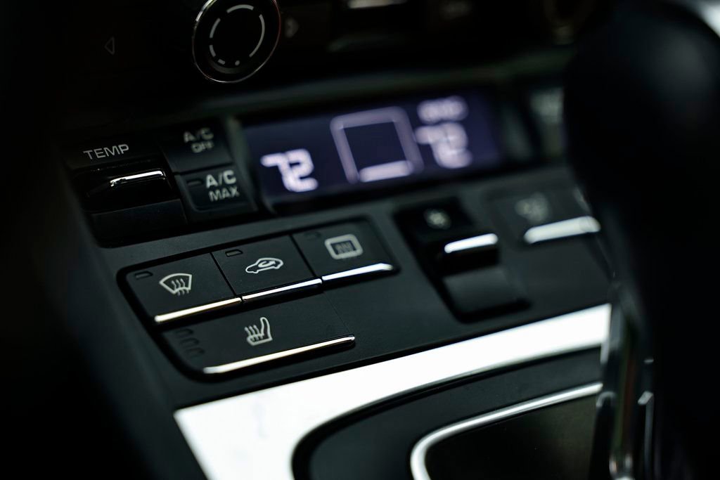 Certified 2015 Porsche 911 Targa 4S AWD/4WD image 37