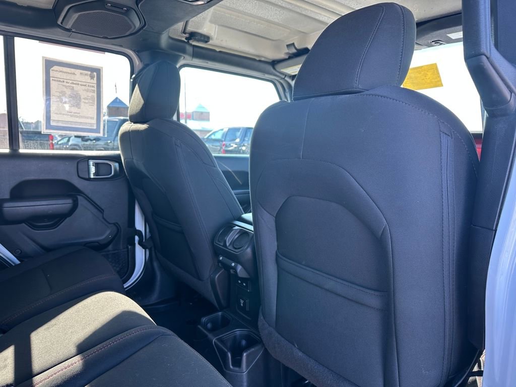 Used 2023 Jeep Gladiator Rubicon AWD/4WD image 14