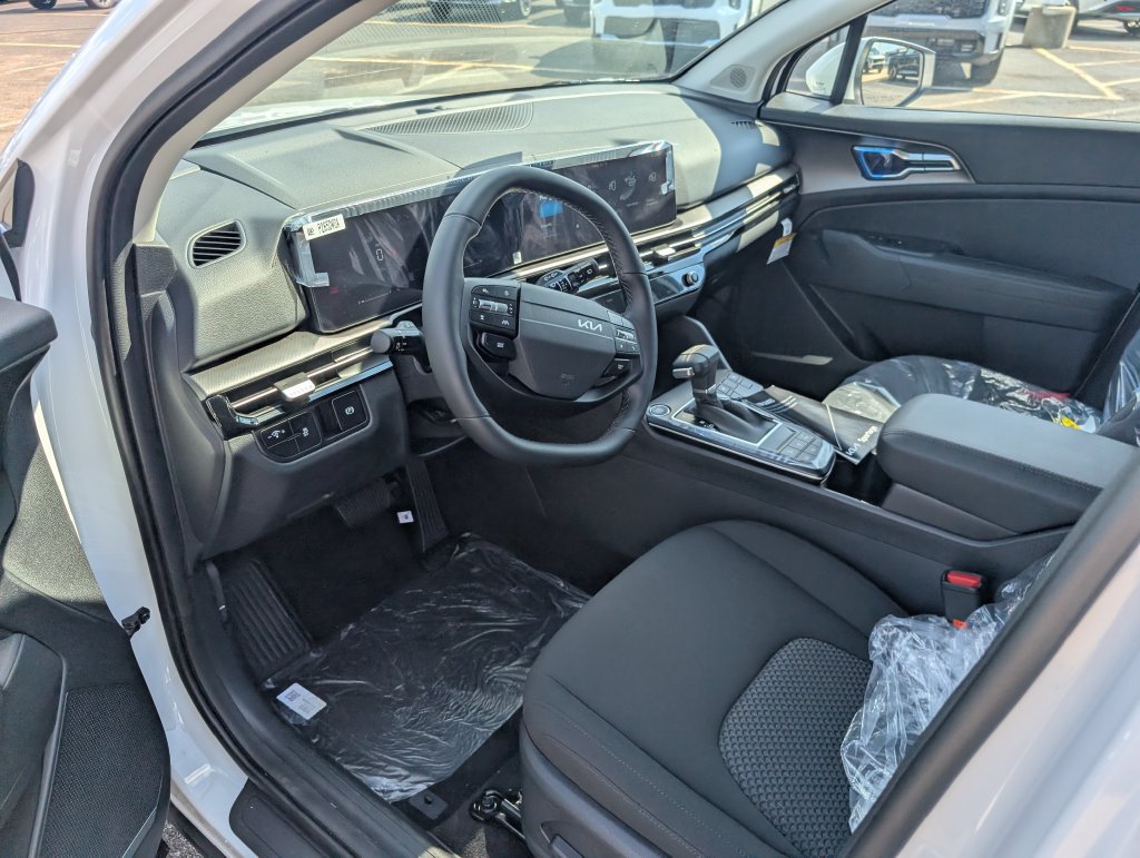 New 2026 Kia Sportage LX w/ LX Convenience Package AWD/4WD image 12