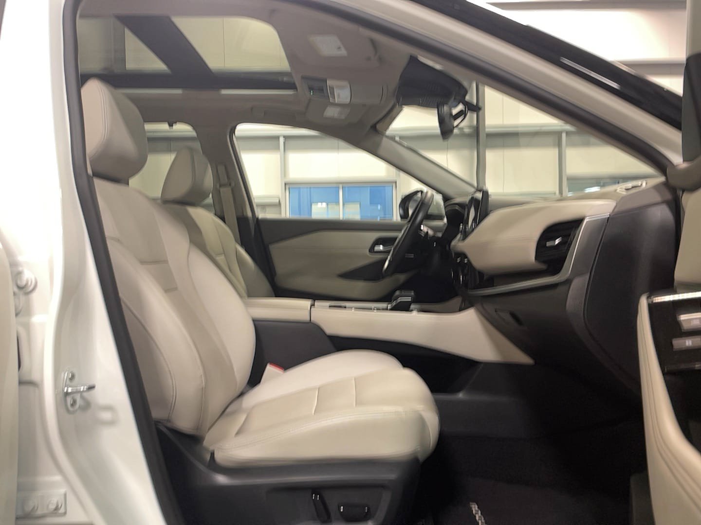 Used 2023 Nissan Rogue SL w/ SL Premium Package AWD/4WD image 24