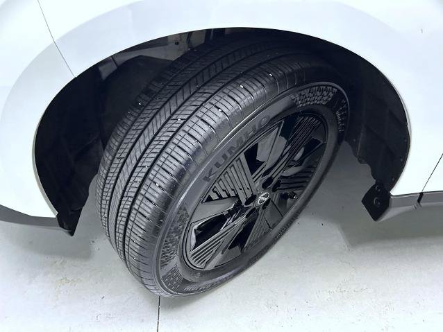 Certified 2025 Nissan Murano SV AWD/4WD image 23