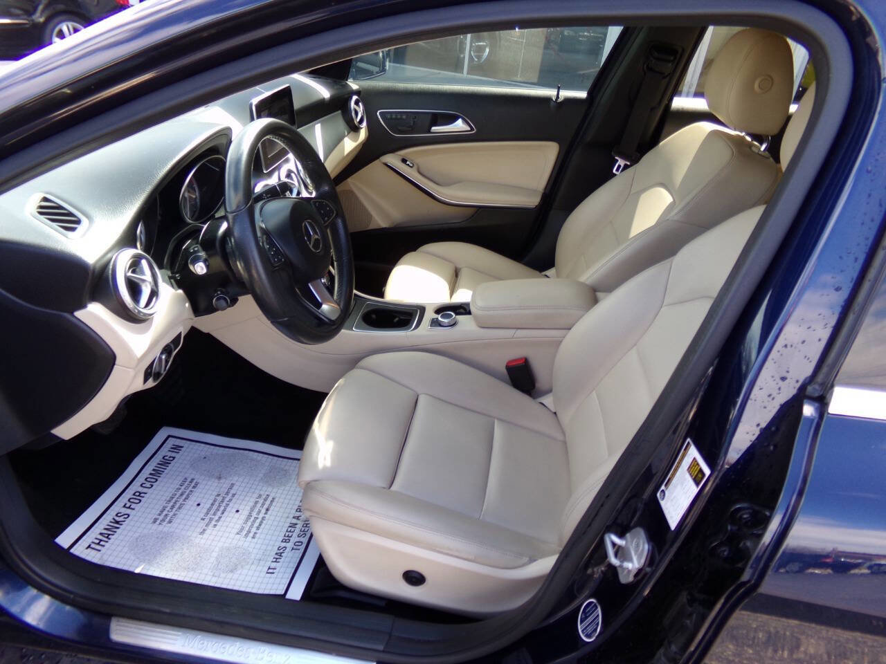 Used 2017 Mercedes-Benz GLA 250 4MATIC image 10