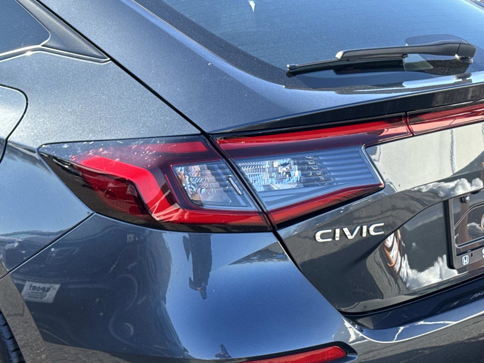 Used 2025 Honda Civic Sport image 28