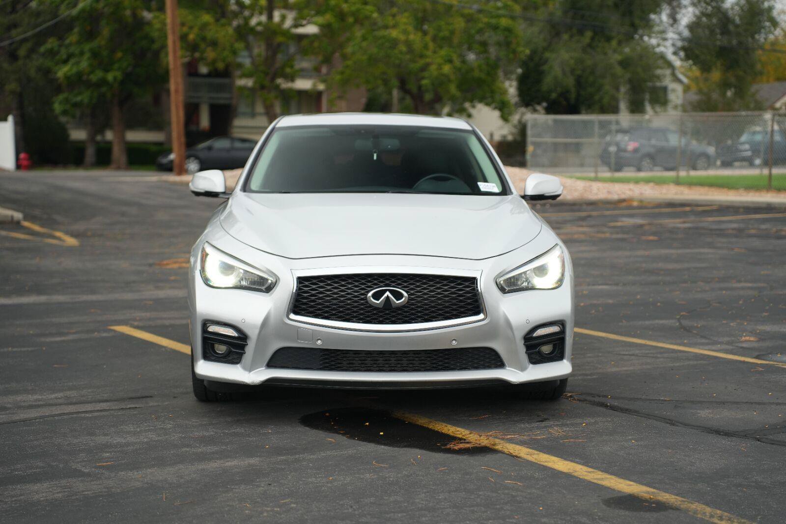 Used 2017 INFINITI Q50 Sport w/ Driver Assistance Package AWD/4WD image 8