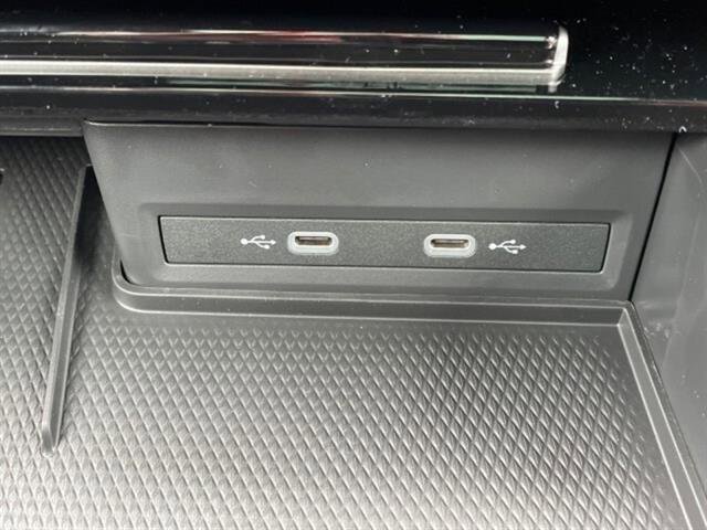 New 2025 Volkswagen Atlas Cross Sport SEL Premium R-Line image 25