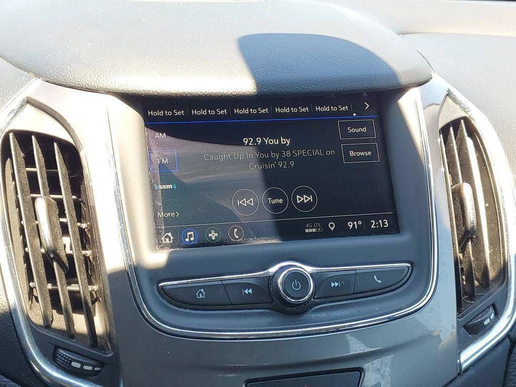 Used 2019 Chevrolet Cruze LT w/ Sun And Sound Package FWD image 15