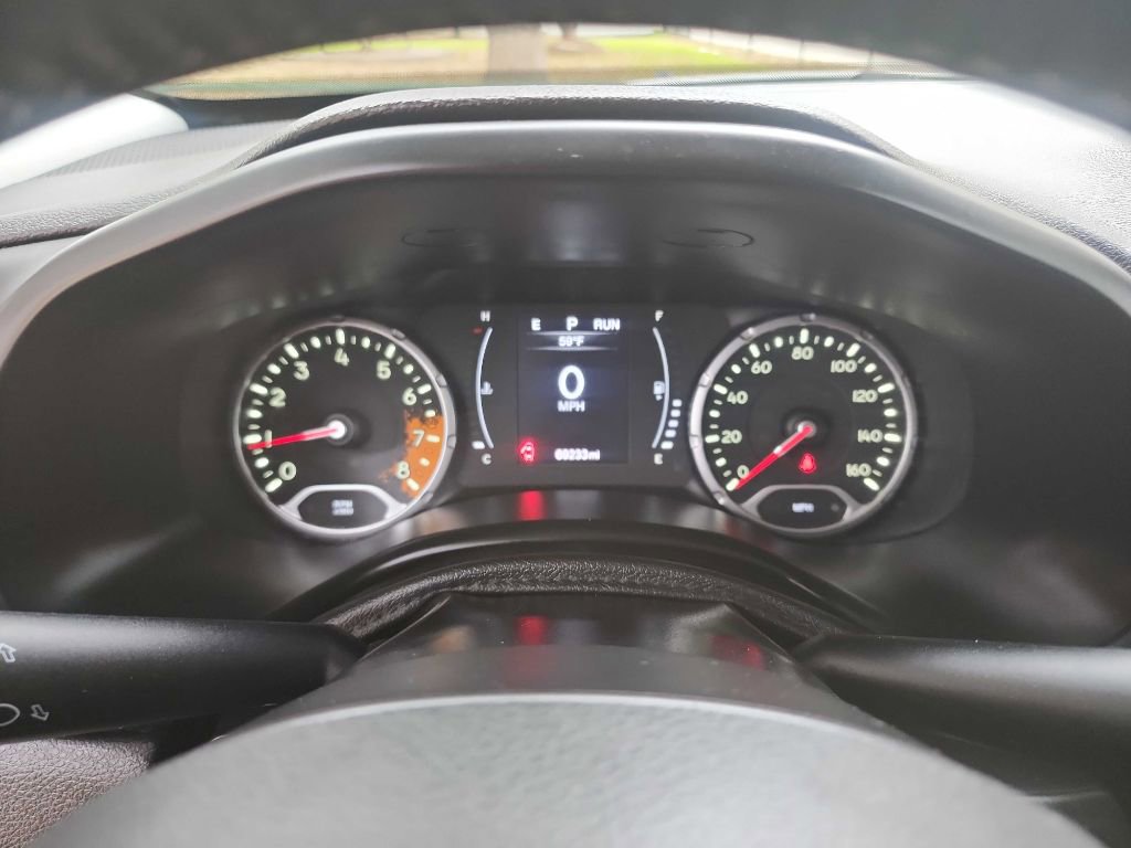 Used 2017 Jeep Renegade Latitude image 23