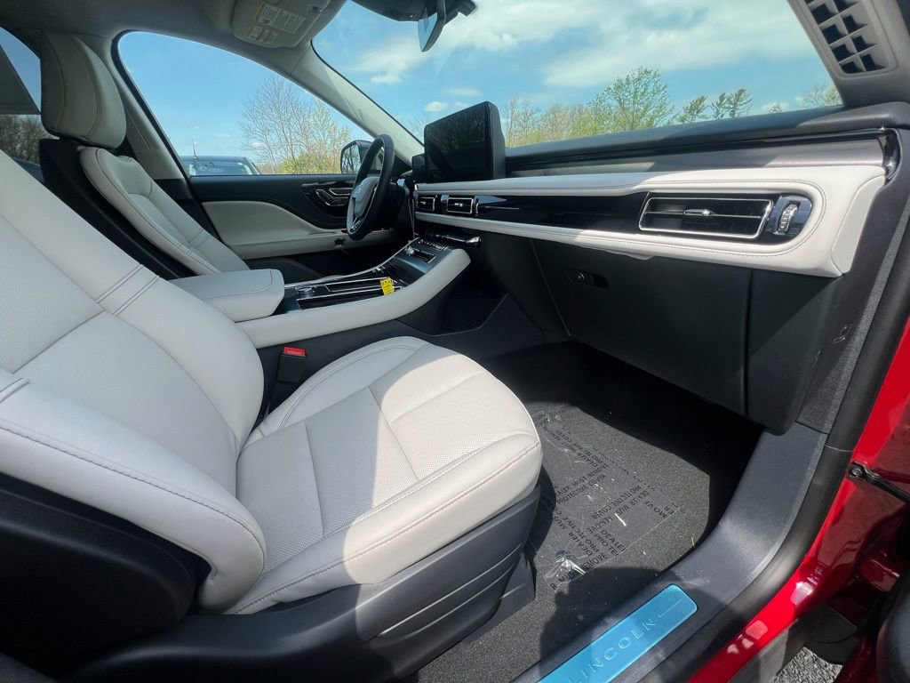 New 2026 Lincoln Aviator AWD image 22