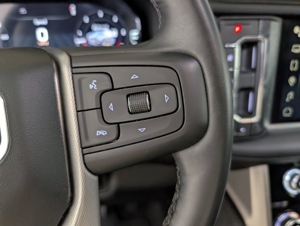 Used 2024 GMC Yukon XL Denali AWD/4WD image 20