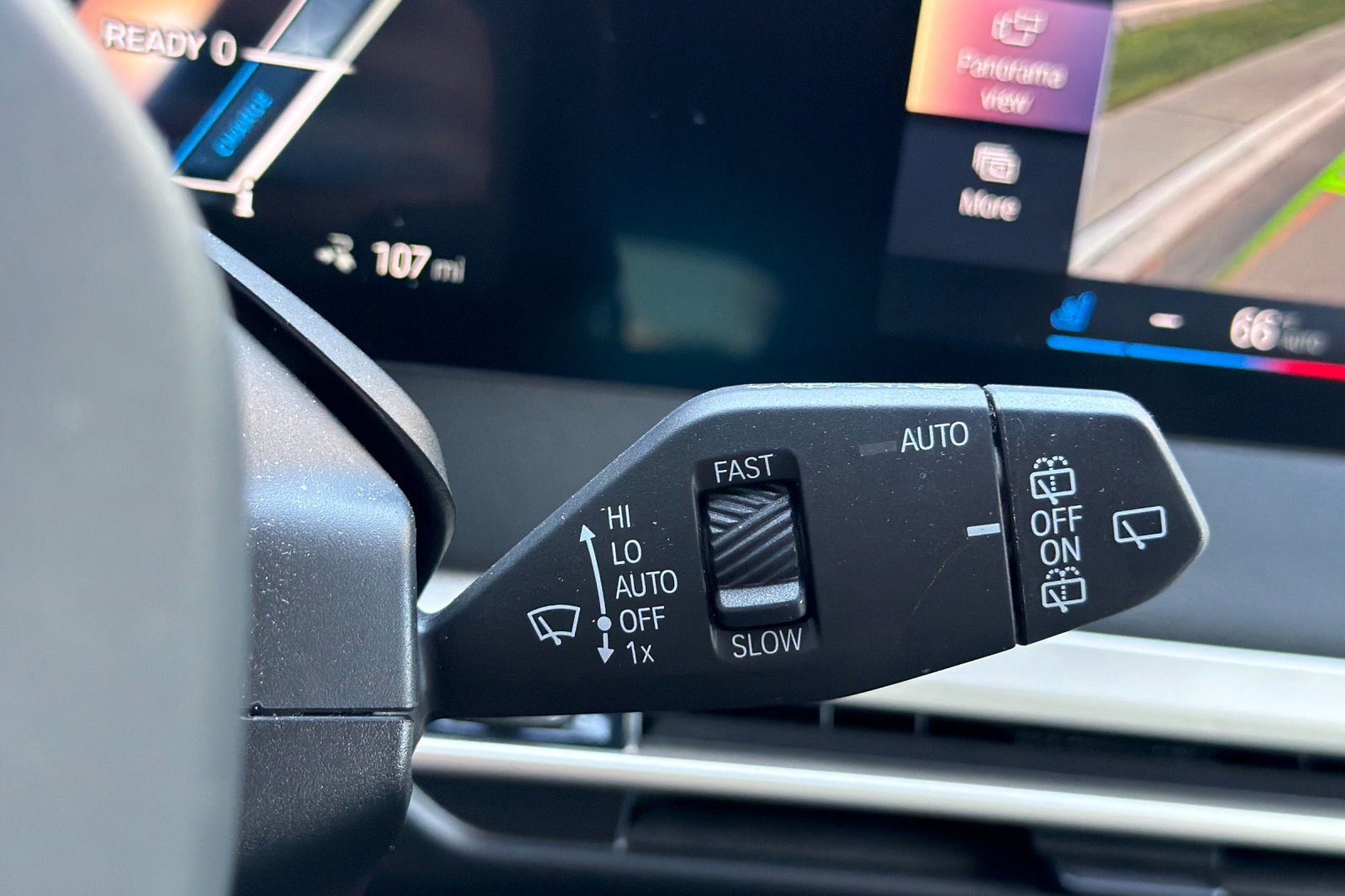 Used 2023 BMW iX xDrive50 w/ Premium Package image 32