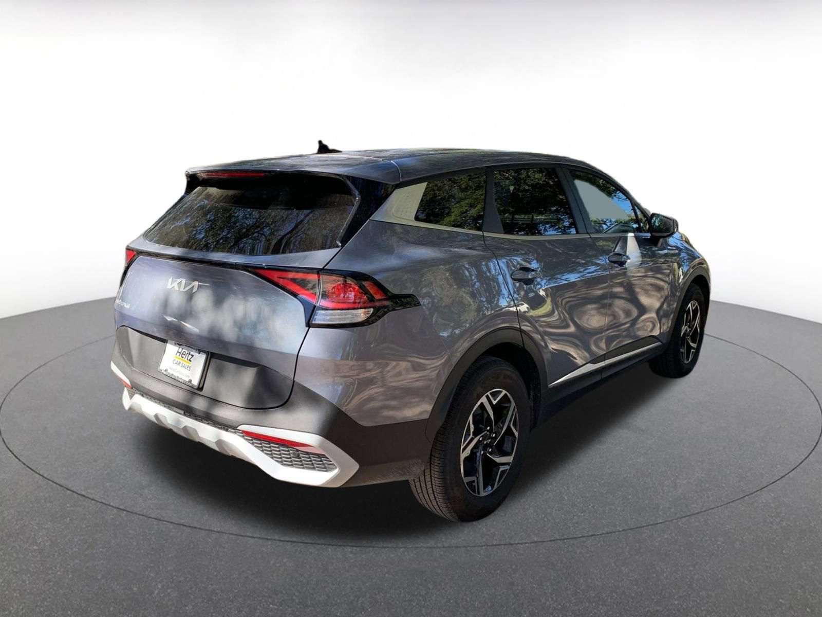 Used 2025 Kia Sportage LX image 7