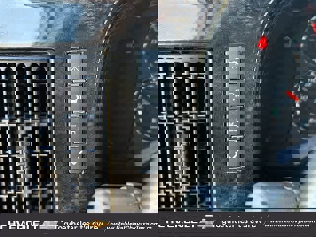 Used 2022 GMC Savana 2500 Extended w/ Enhanced Convenience Package image 28