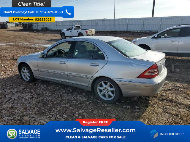 Used 2004 Mercedes-Benz C 240 Sedan image 3