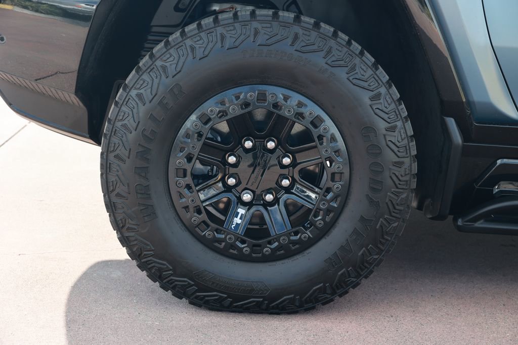 Used 2024 GMC Hummer EV 3X w/ Omega Edition image 9