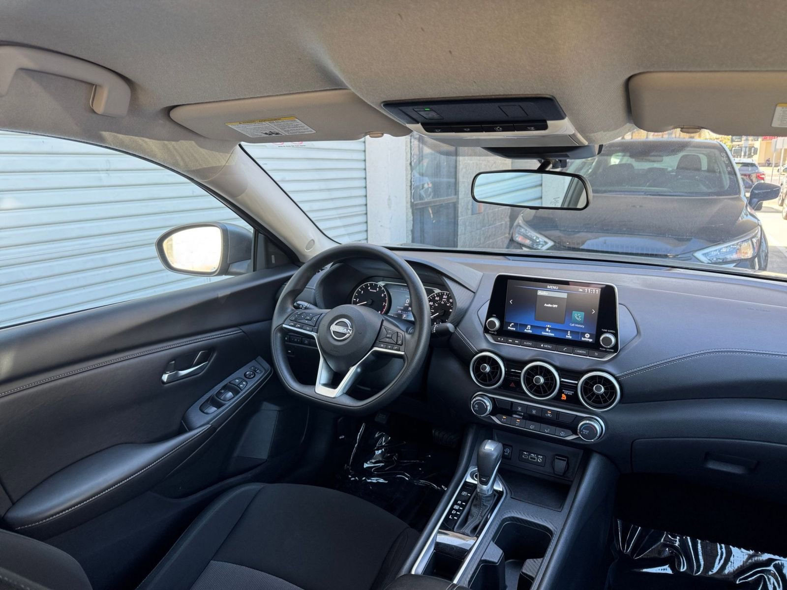 Used 2025 Nissan Sentra SV FWD image 33